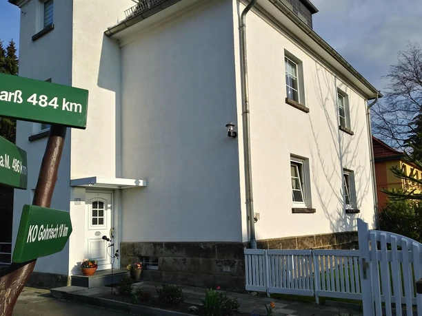 In diesem Haus befindet sich die Ferienwohnung