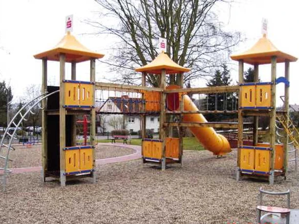 Borken Spielplatz am Hallenbad