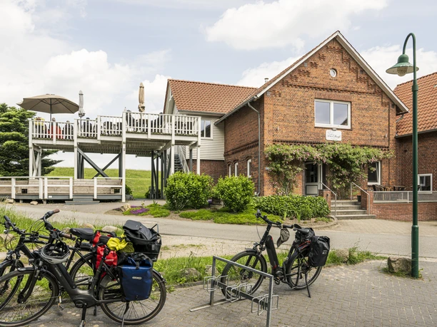 Elbcafé op de dijk in Drennhausen Elbcafé op de dijk in Drennhausen