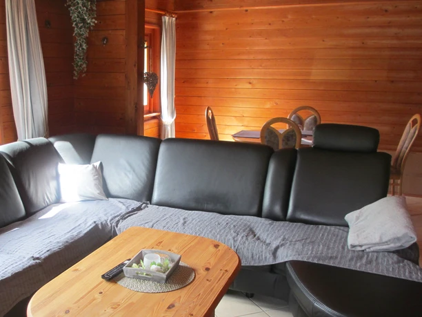 Grote woonkamer in het vakantiehuis "Kleine Auszeit