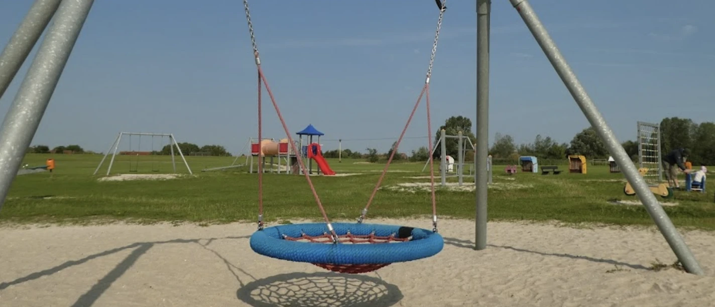 Spielplatz-HOR.png