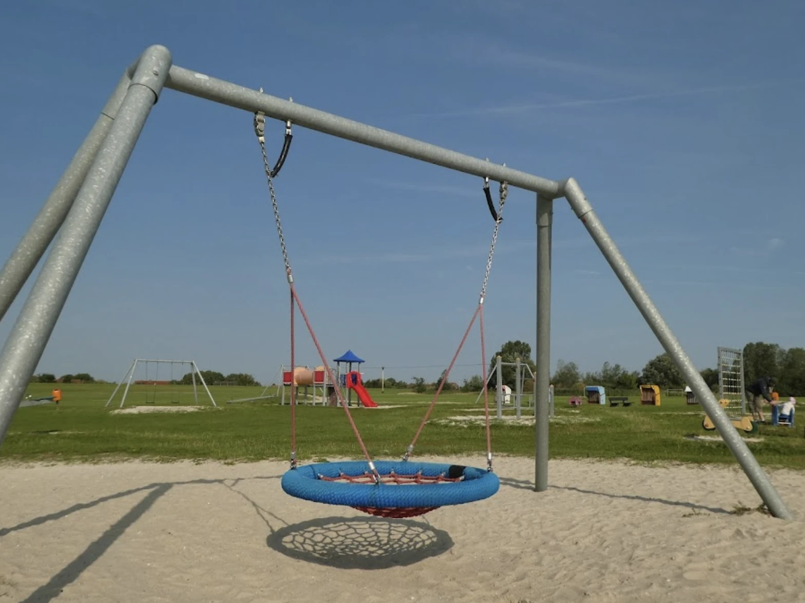 Spielplatz-HOR.png