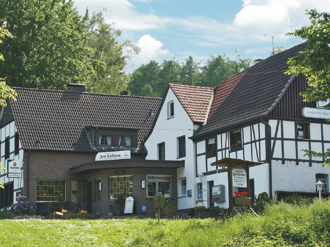 Landgasthaus Zum Tackeberg_FOTORECHTE LUDGER TACKE.jpg