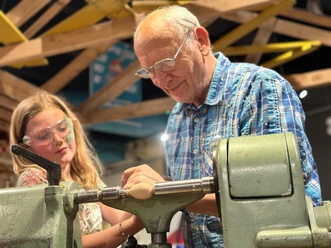 Oskarshausen_ Handwerk Drechseln erleben.jpeg