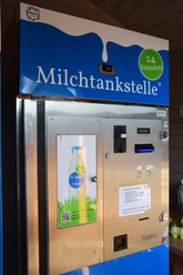 Milchtankstelle Milchtankstelle in Lohmar bietet rund um die Uhr frische Milch zum Selberzapfen an, ideal für Genießer.