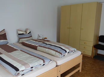 Ferienwohnung Weber_Schlafzimmer_Ennetbürgen_Nidwalden
