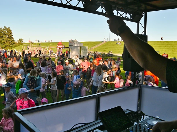 Veranstaltung am Kinderspielplatz.jpg