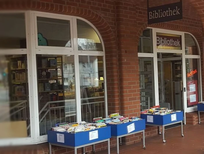 Außenansicht der Bibliothek Zeven Außenansicht der Bibliothek Zeven