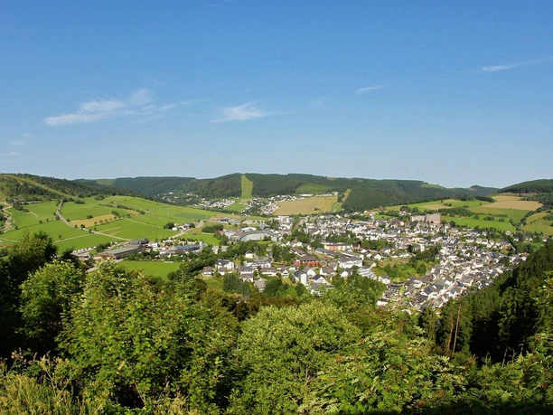blick-vom-orenberg c) Tourist-Information Willingen.jpg