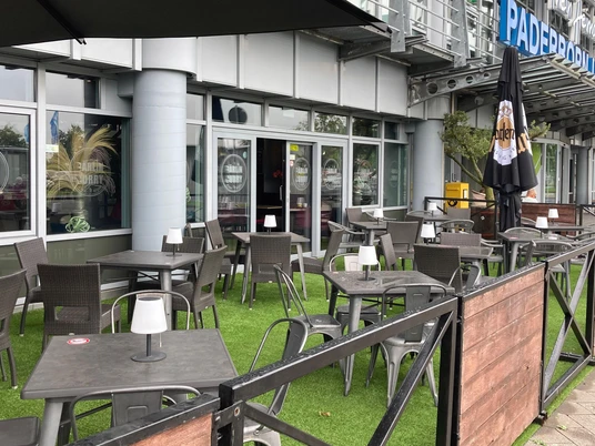 BärlinCurry | Airport Paderborn-Lippstadt BärlinCurry | Airport Paderborn-Lippstadt