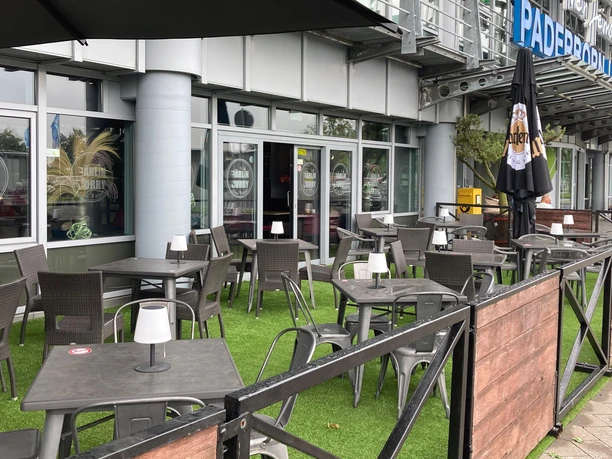 BärlinCurry | Airport Paderborn-Lippstadt BärlinCurry | Airport Paderborn-Lippstadt