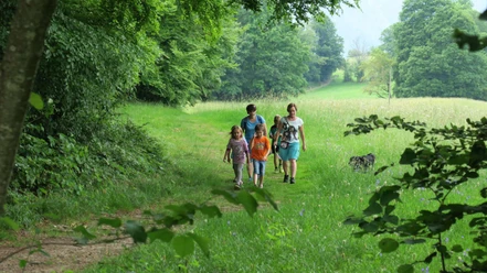 raetsel-trail-aeschi-familie-unterwegs.jpg