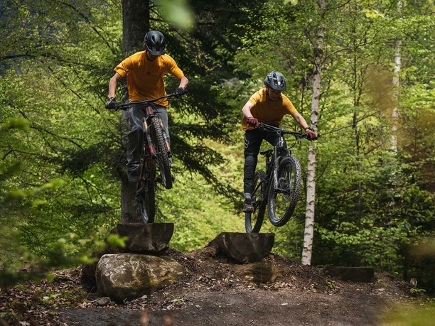 rugen-skillscenter-biker-start-trail.jpg
