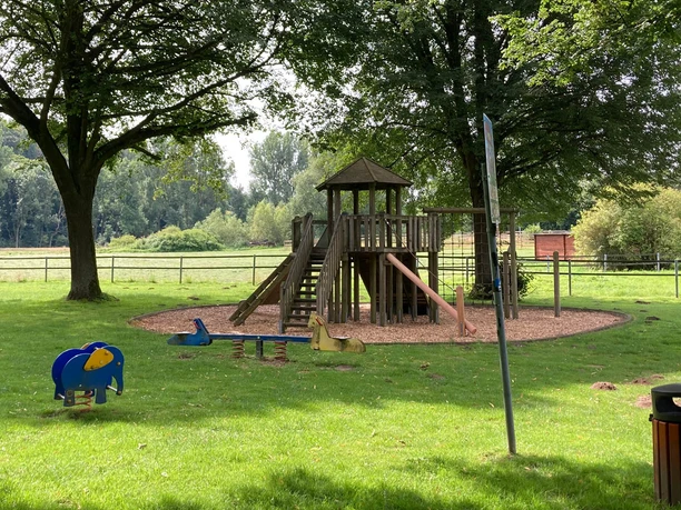 Spielplatz am Paddelteich | Borchen-Etteln