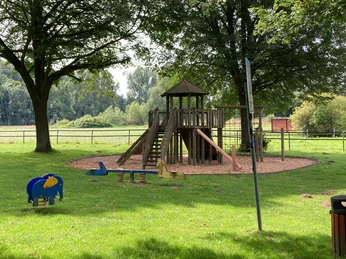 Spielplatz am Paddelteich | Borchen-Etteln Spielplatz am Paddelteich | Borchen-Etteln