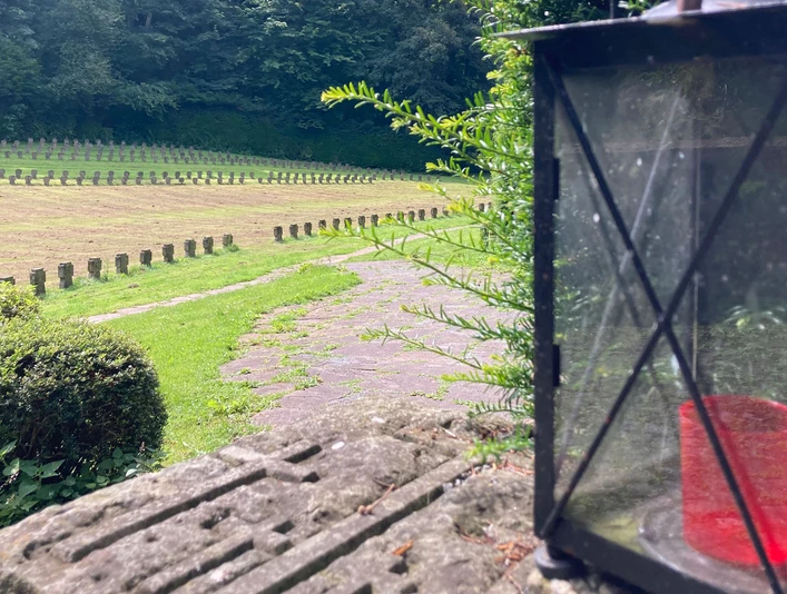 Kriegsgräberstätte im Tal des Friedens | Büren