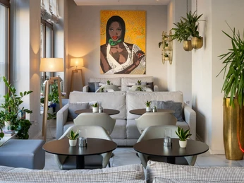 Lobby im Tagungshotel INNSIDE by Meliá Leipzig | Leipzig Convention Bureau Lobby im Tagungshotel INNSIDE by Meliá Leipzig – präsentiert vom Leipzig Convention BureauLobby at the conference hotel INNSIDE by Meliá Leipzig – presented by the Leipzig Convention Bureau