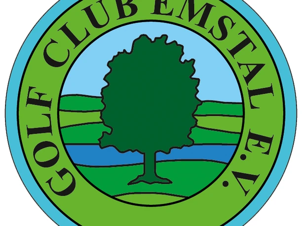 Grünes Clublogo mit stilisierter Landschaft, Baum in der Mitte und Schriftzug Golf Club Emstal e. V.