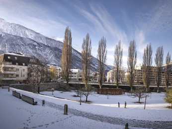 53404053839_b26ce59077_6k