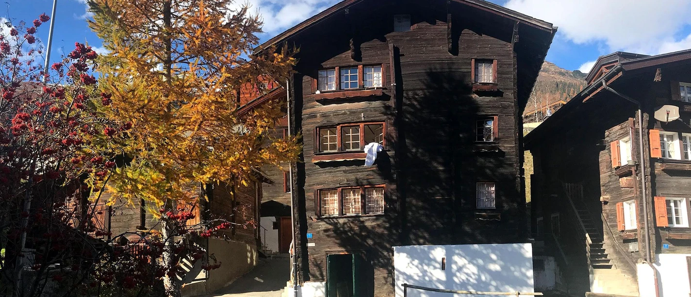 Leisihaus im Sommer