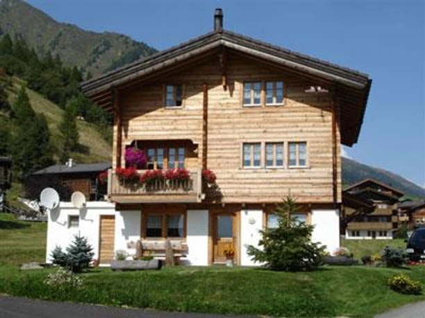 Aussenansicht Sommer