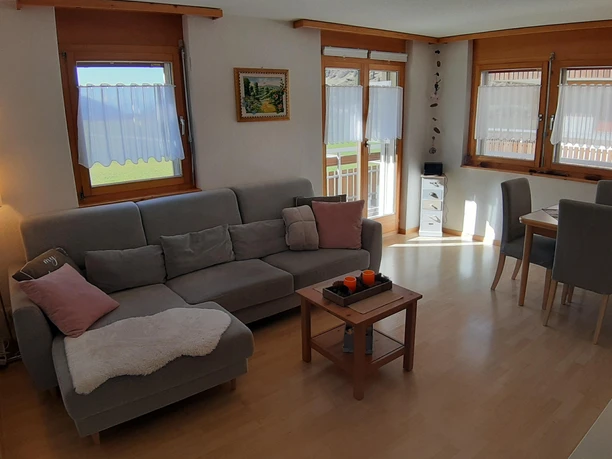Wohnzimmer Bild 1