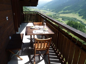 Balkon mit Aussicht.jpg