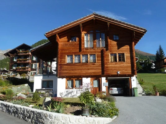 Aussenansicht Sommer