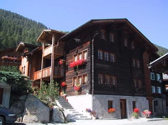 Aussenansicht Sommer