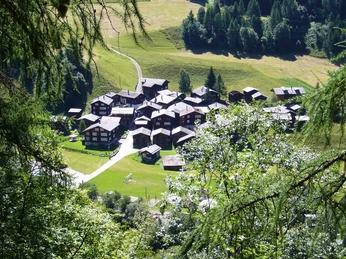 Haus und Speicher hinten links, Ansicht von Bodmen