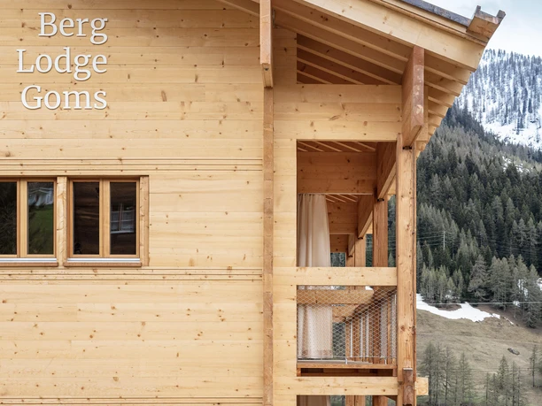 Berglodge Goms, Nordfassade