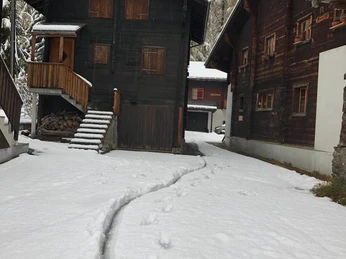 a2b293ff-d6d9-47df-b827-4fe2bc52cff0