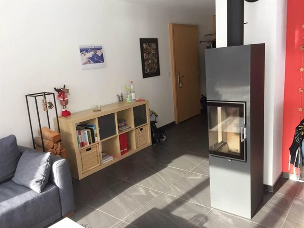 Wohnzimmer_mit_Kaminofen