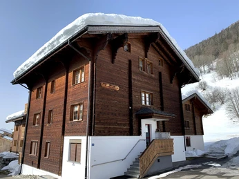 Haus Zum Trogji Eingangsseite