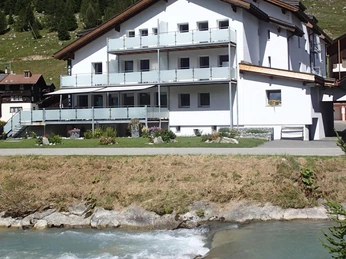 Hotel Furka an der jungen Rhone
