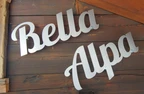 Chalet Bella Alpa Schriftzug Chalet Bella Alpa Schriftzug