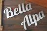 Chalet Bella Alpa Schriftzug Chalet Bella Alpa Schriftzug