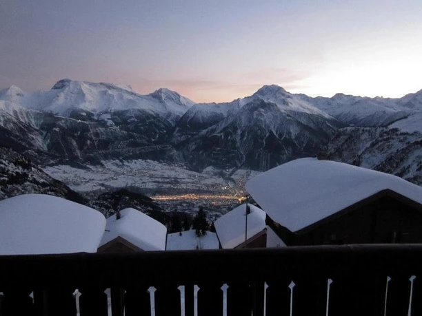 abendliche Aussicht übers Rhonetal