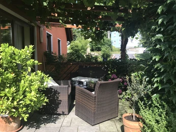 gemütliche Sitzecke auf der Terrasse