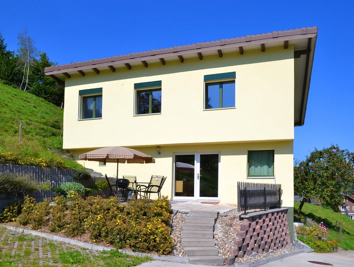 Das schöne Ferienhaus nahe des Landwirtschaftsbetriebes