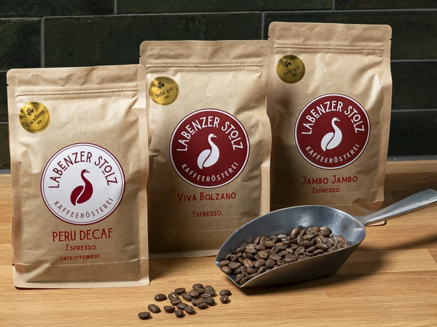 LABENZER STOLZ-Kaffeesorten verpackt.jpg