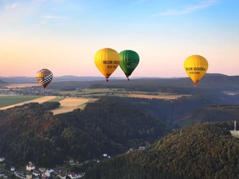4 unserer 6 Ballone