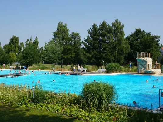 Freizeitbad Grasleben Becken