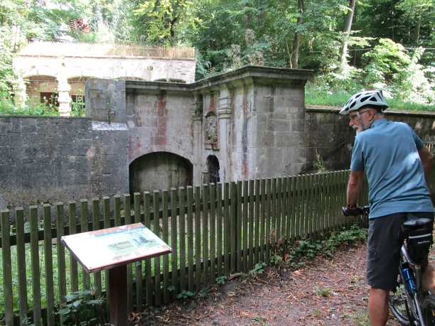 Lutterspring mit Radfahrer
