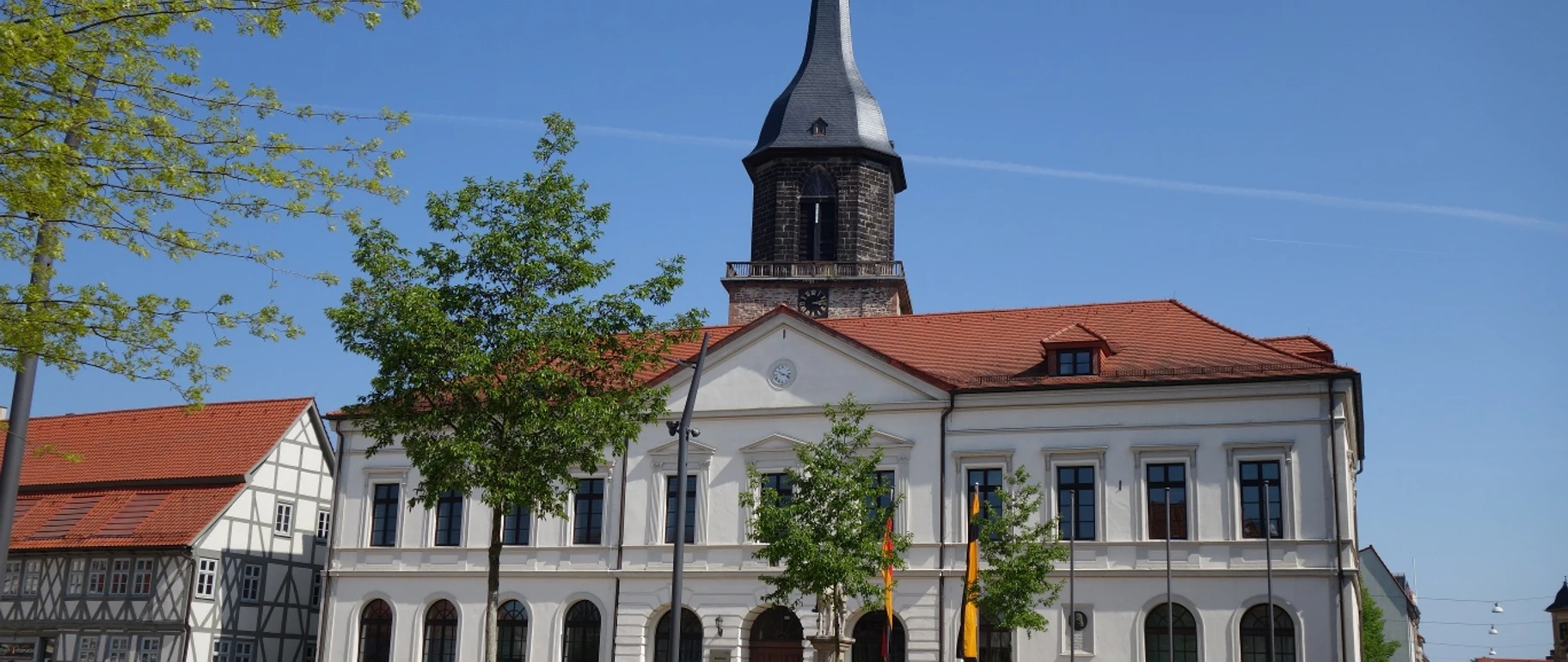 Rathaus Haldensleben mit reitendem Roland
