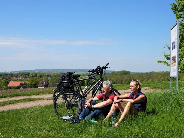 Grenzwanderung Offleben 2. Station am Tuskulum