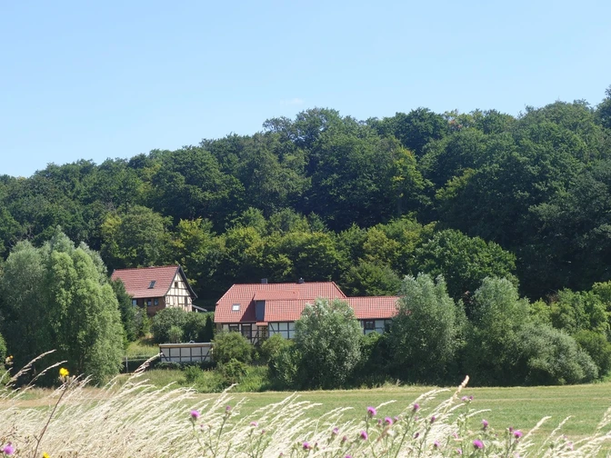 Blick auf den Försterhof