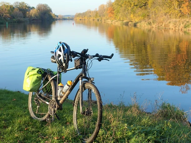 Bodemündung in die Saale