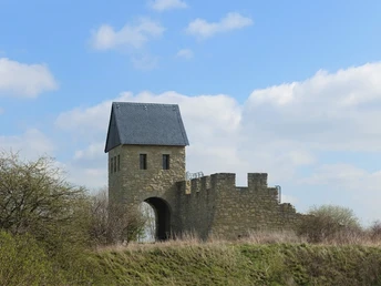 Kaiserpfalz Werla von Süden