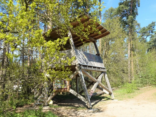 Beobachtungsplattform am Velpker Kiessee